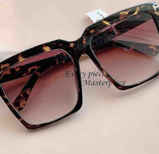 Swanky red lens shades | leopard Design Frame