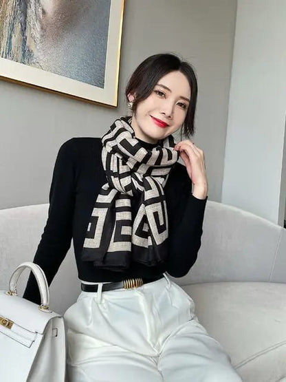 Black and Grey Print Trendy Collar Scarve